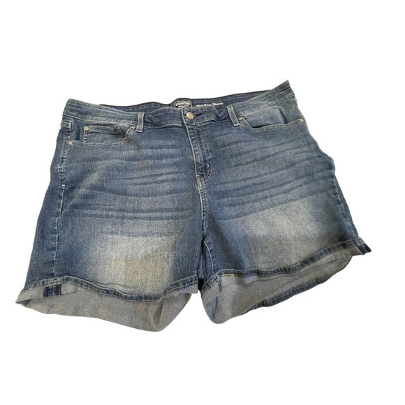 Signature by Levi Women's Mid Rise Denim Shorts Rolled Cuffed Hem Blue Size 20 - Picture 1 of 7